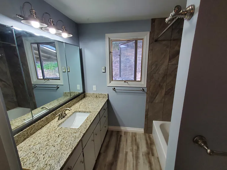 412 N Lilac Ln — Photo 8