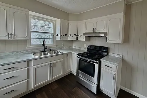 223 E Bannister Rd Photo 1