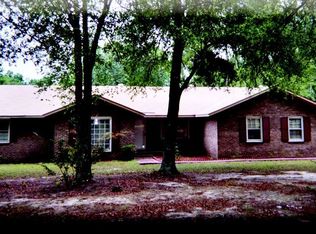121 Bob White Rd, Cheraw, SC 29520