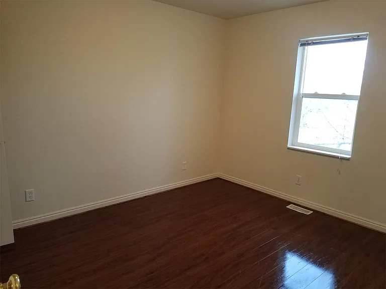 336 N Maybell Ave — Photo 6