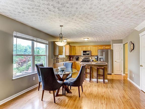 5th image of 1701 Gosport Pl