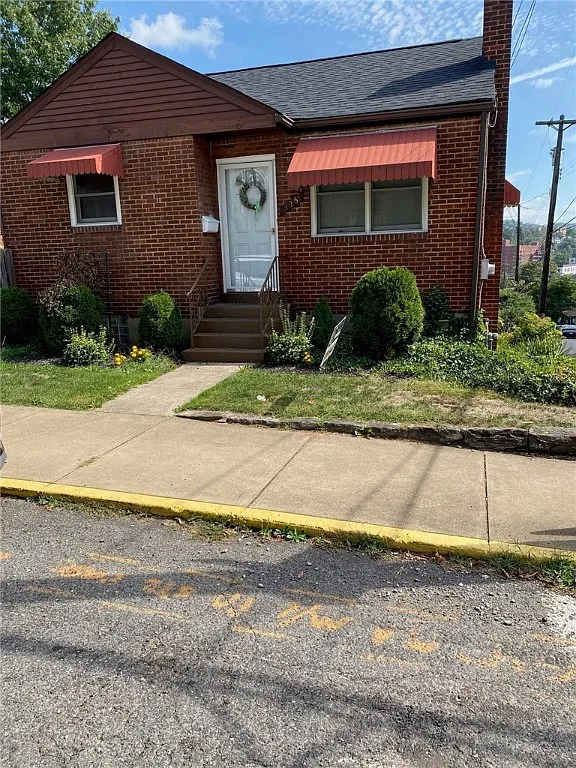 125 7th Ave photo 1