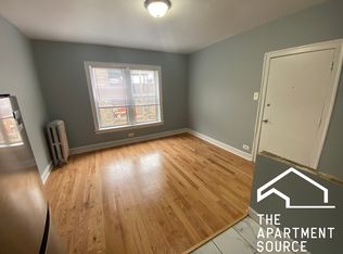 5692 N Ridge Ave APT 1E, Chicago, IL 60660