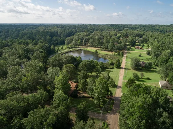 7131 Heather Ln, Texarkana, AR 71854