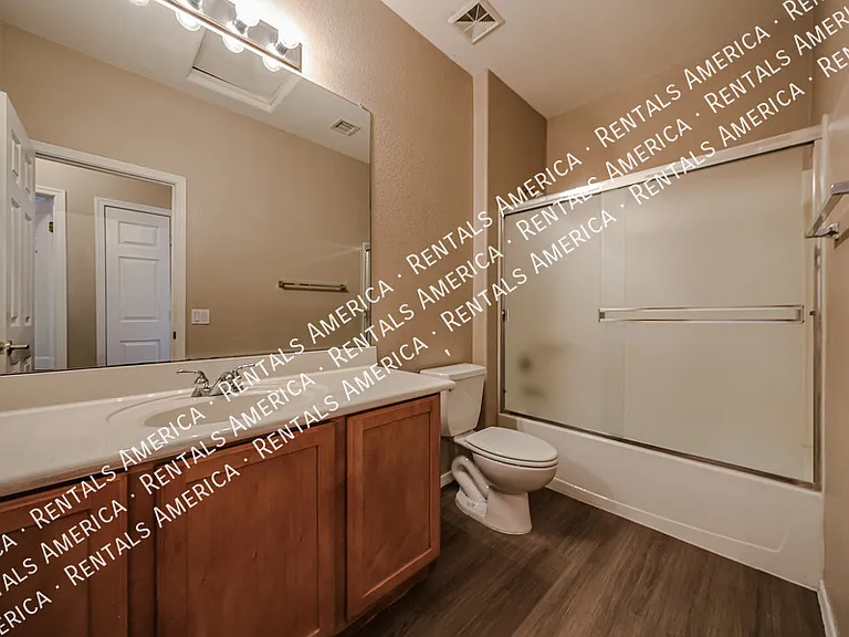 876 E Riviera Pl — Photo 23