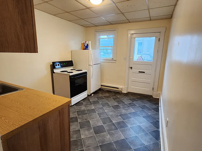 94 Logan St #2 — Photo 2