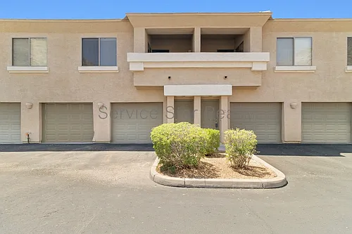 1716 W Cortez St #207 Photo 1