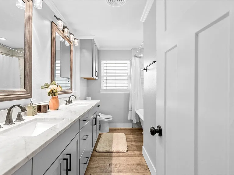 10058 Cedardale Dr — Photo 19