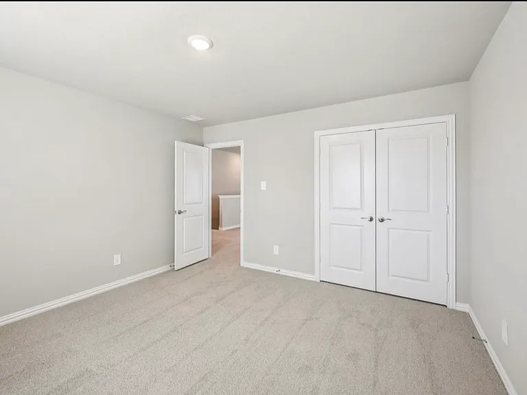 Copperwood Dr — Photo 2