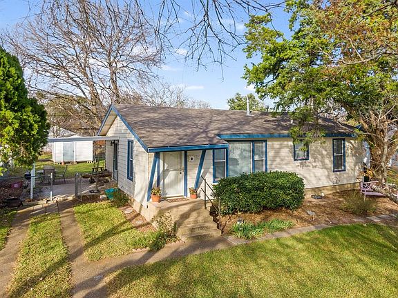 2nd image of 323 Blossom Dr