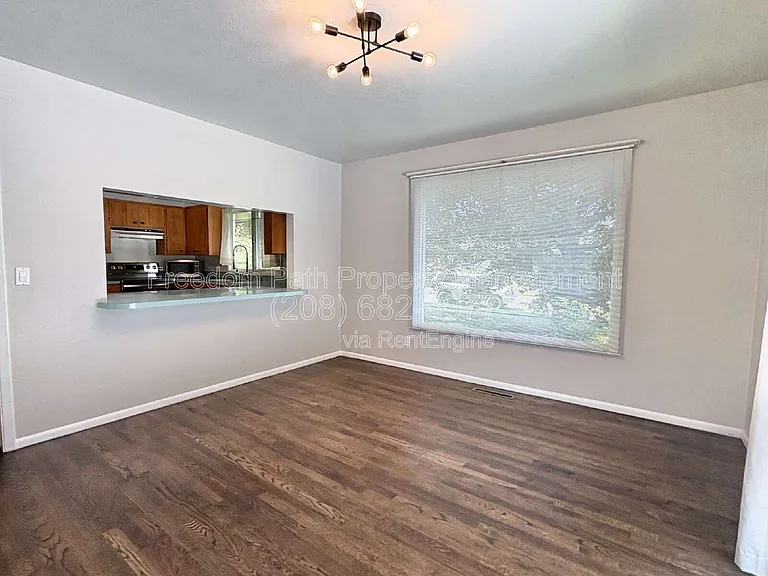 3010 N 5th St — Photo 4
