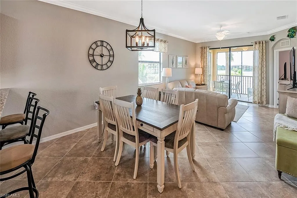 2 bed, 2.0 bath, 1299 sqft, $6,000 — Photo 3