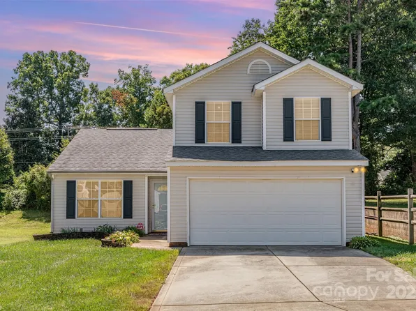 3813 Old Wagon Rd, Charlotte, NC 28269