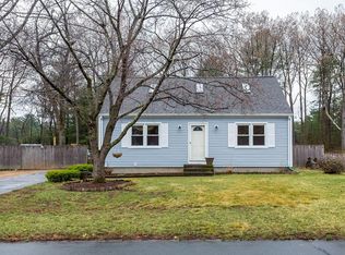 26 Beyer Dr, Easthampton, MA 01027