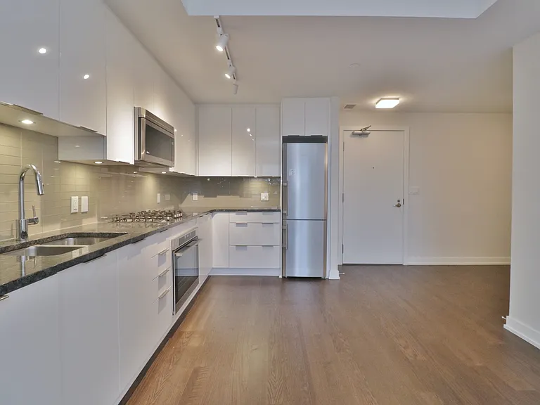 530 De Mazenod Ave #606 — Photo 6