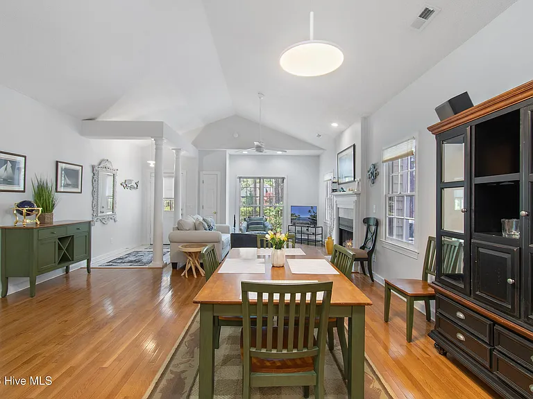4148 Carlyle Pl SE — Photo 8