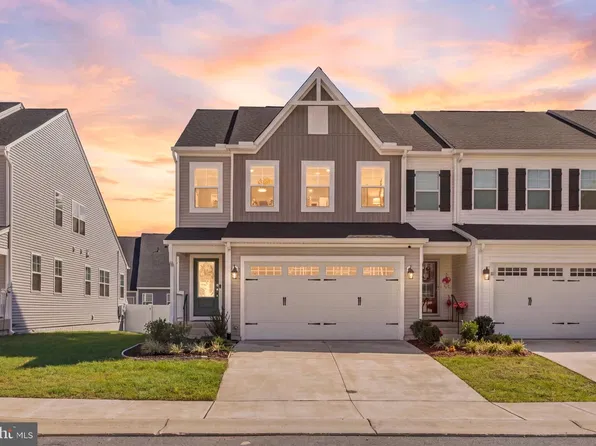4227 Command Field Ct, Fredericksburg, VA 22408