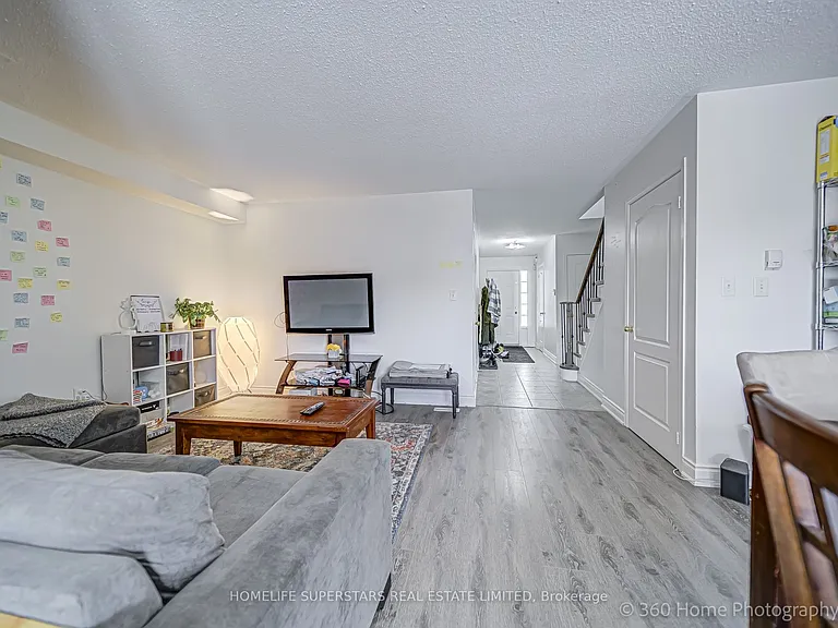 93 Mare Cres — Photo 12