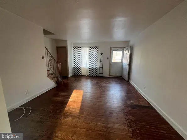 4304 Oakmont St, Philadelphia, PA 19136