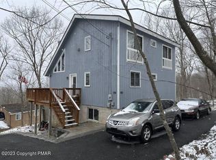 1085 Hampstead Rd, Bushkill, PA 18324
