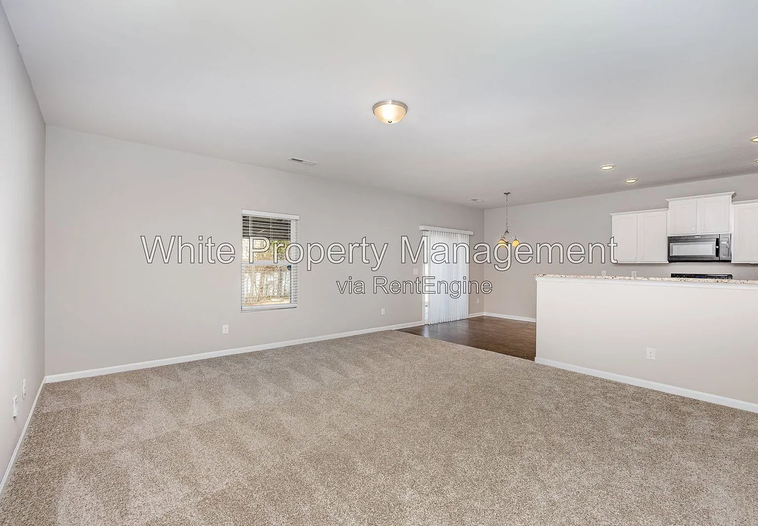 3 bed, 2.5 bath, 1947 sqft, $2,095 — Photo 3