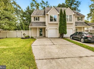 69 Meadows Dr, Glassboro, NJ 08028