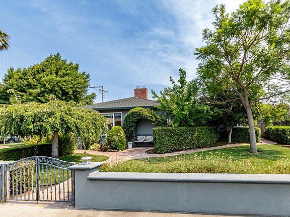 3rd image of 1128 Koch Ln
