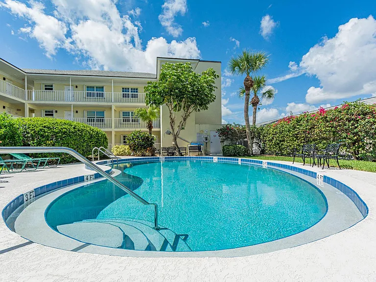 1441 Ocean Dr — Photo 34