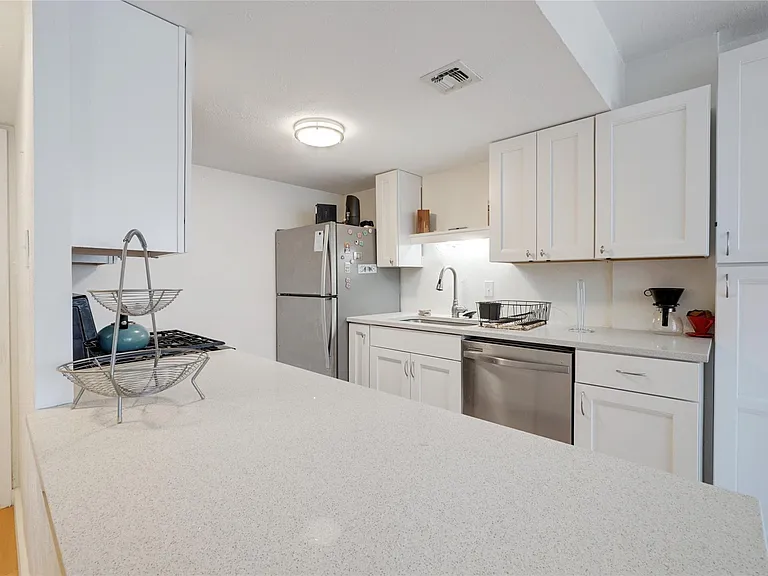 1800 Lavaca St #A-703 — Photo 11