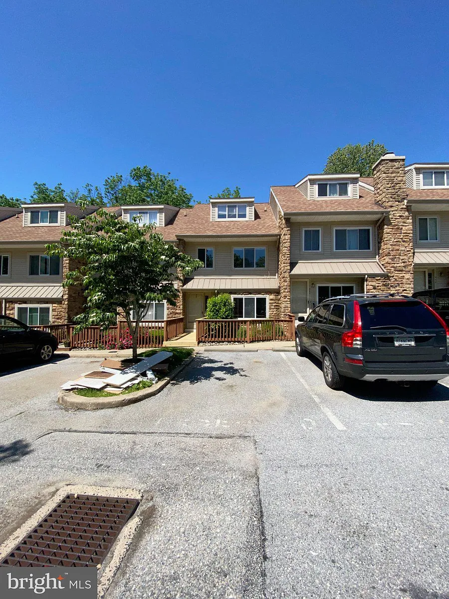 Building Photo - 326 Brigade Ct