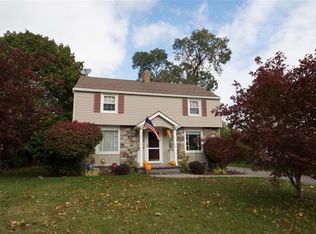 114 Thistledown Dr, Rochester, NY 14617