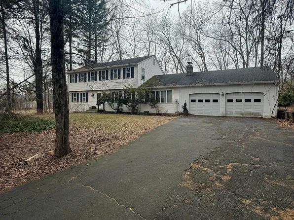 3 Cotswold Way, Avon, CT 06001