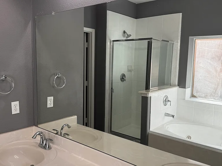2810 Lockeridge Pines Dr — Photo 14