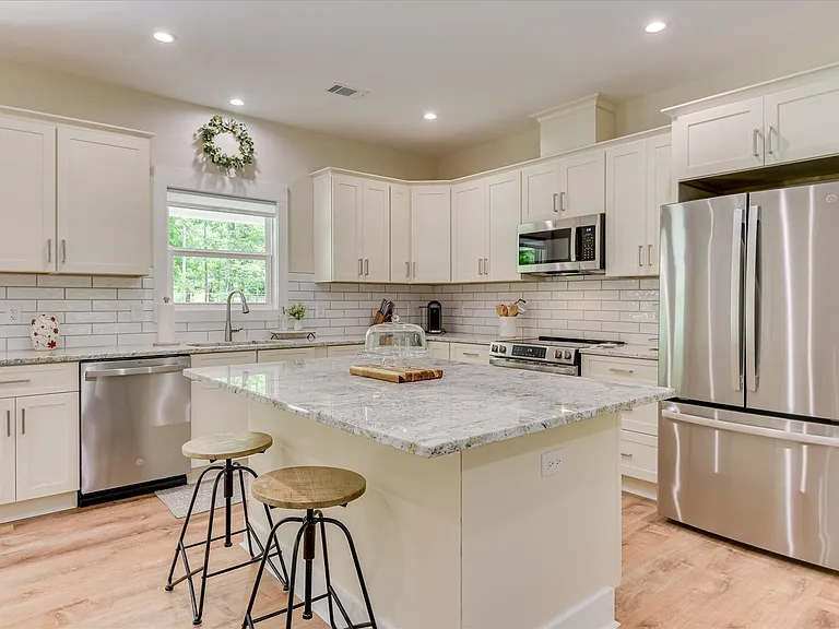272 Old Barnwell Rd — Photo 8