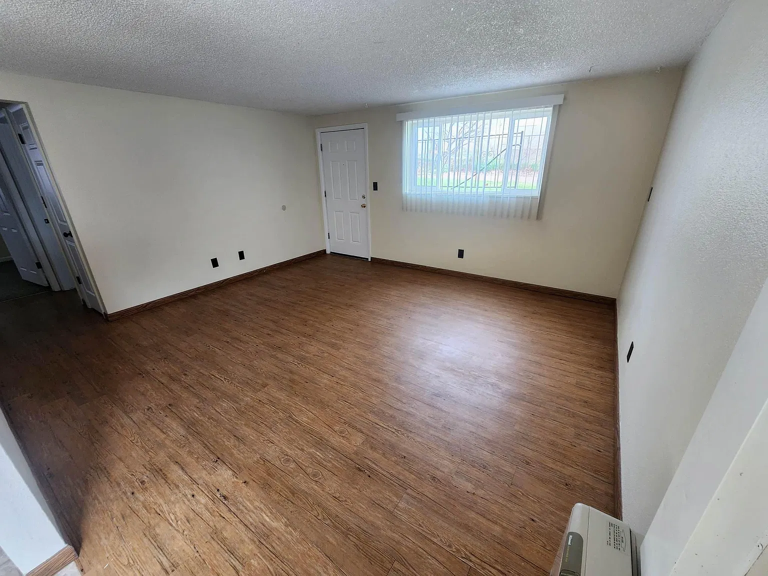 2 bed, $1,150 — Photo 3