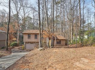 1482 Kings Ridge Dr, Norcross, GA 30093