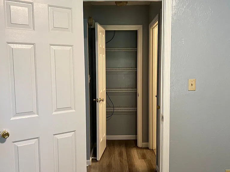 5827 Alexandria Ln — Photo 12