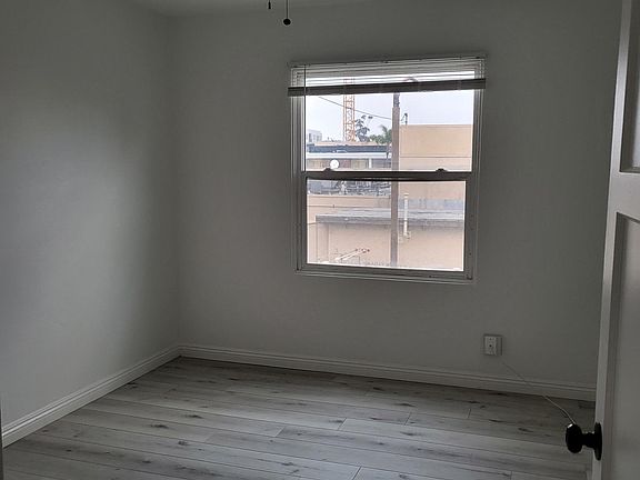 4th image of 3717 4th Ave APT 4