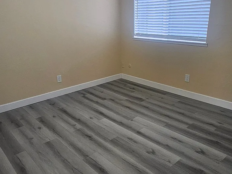1814 V St #2 — Photo 38