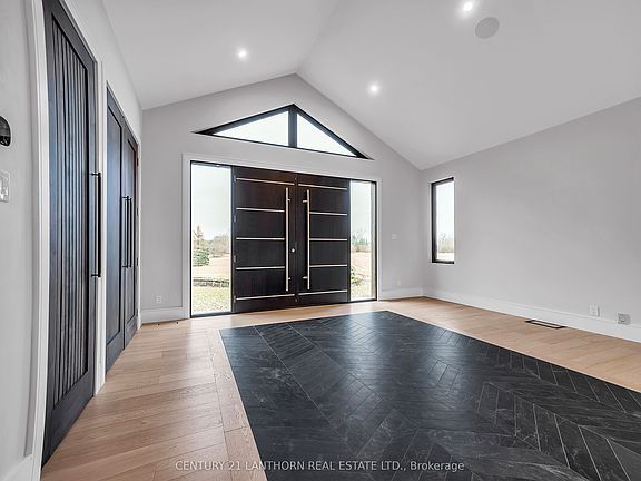 5th image of 676 Foxton Rd