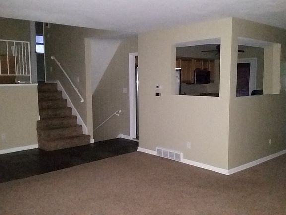 3rd image of 5563 Joyce Ann Dr