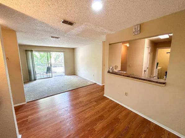 3705 SW 27th St, Gainesville, FL