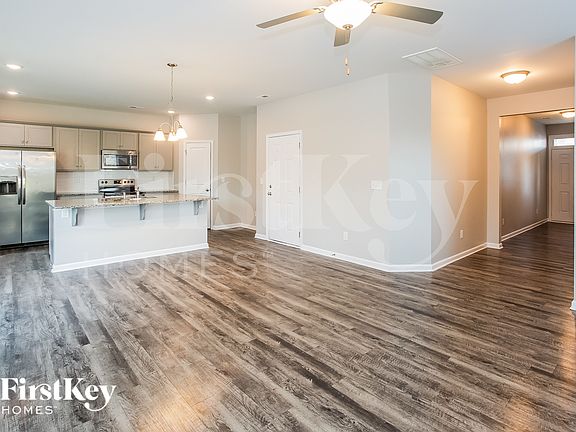4th image of 9511 Hamel St