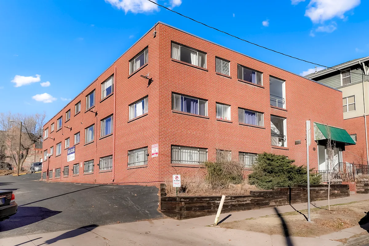 Building Photo - 3001 Umatilla St