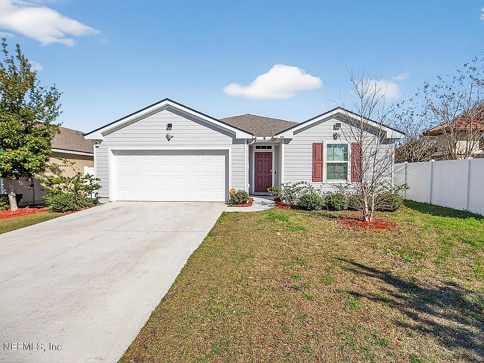 1st image of 804 Cameron Oaks Pl