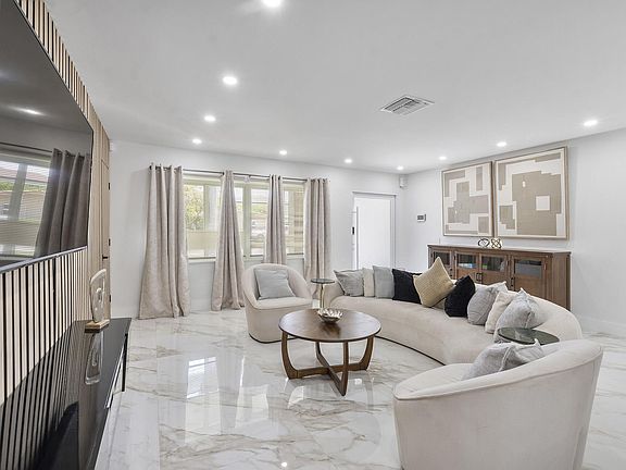 4th image of 3261 Seaward Dr #3261