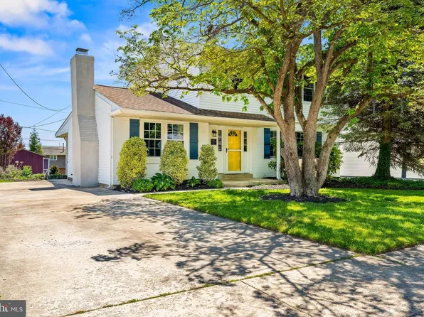 3 Ronna Dr, Wilmington, DE 19808