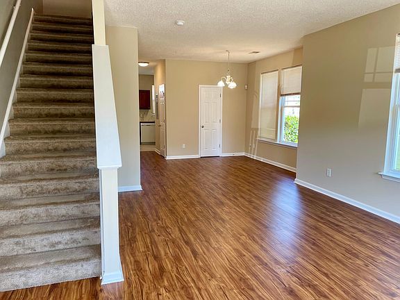 3rd image of 3861 Verde Ave