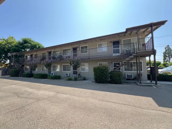 906 Nevada St, Kingsburg, CA 93631