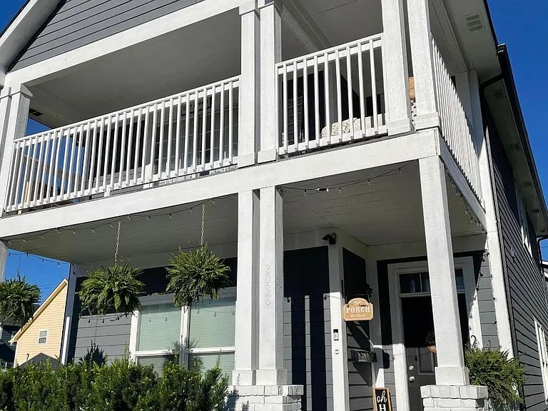 2038 N College Ave — Photo 1